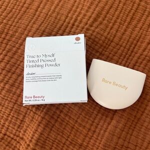 NIB Rare Beauty True to Myself Tinted Pressed Talc-Free Finishing Powder Amber